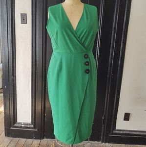 Green pencil dress